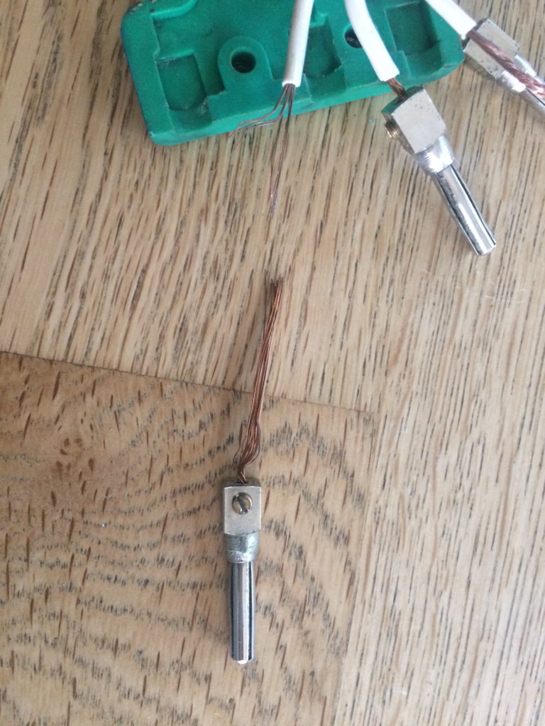 Kabelbruch in einer Ader des Degen Körperkabels.